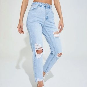 Light washed ripped Jean